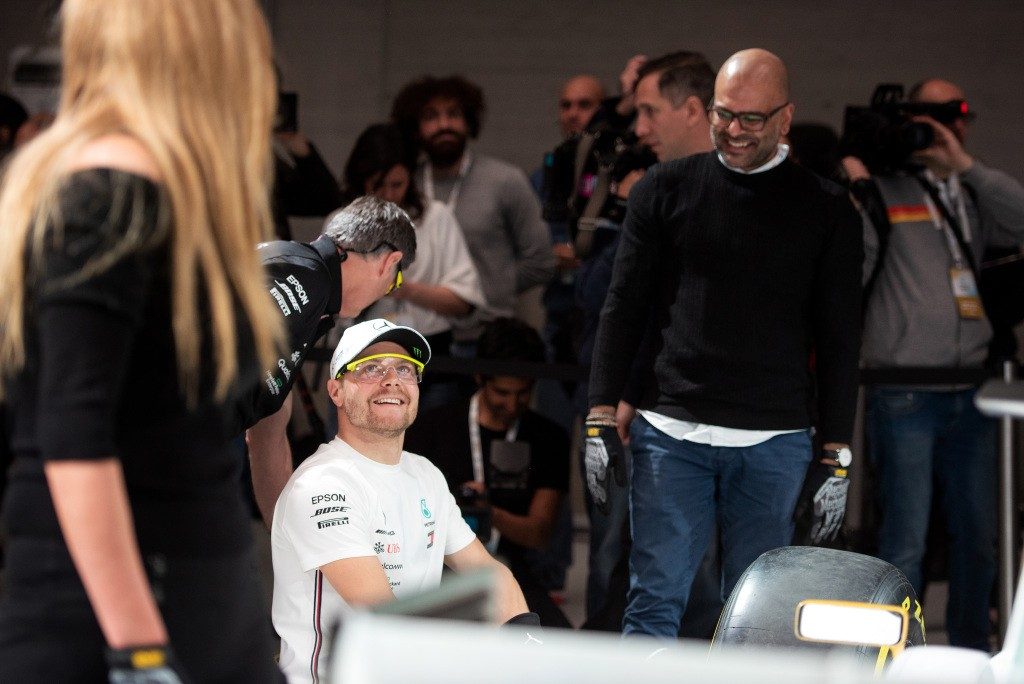 Lewis Hamilton dan Valtteri Bottas Adu Pitstop  