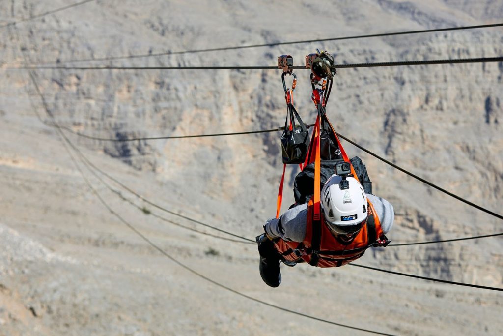 Jeep Wrangler Tambah Petualangan di Jebel Jais Flight  