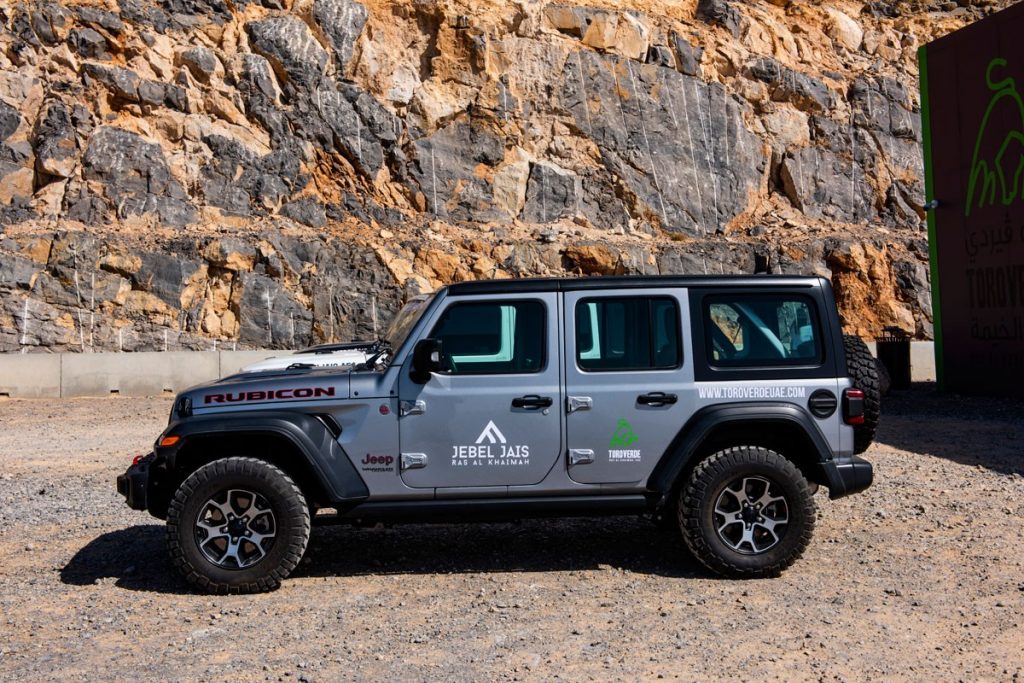 Jeep Wrangler Tambah Petualangan di Jebel Jais Flight  