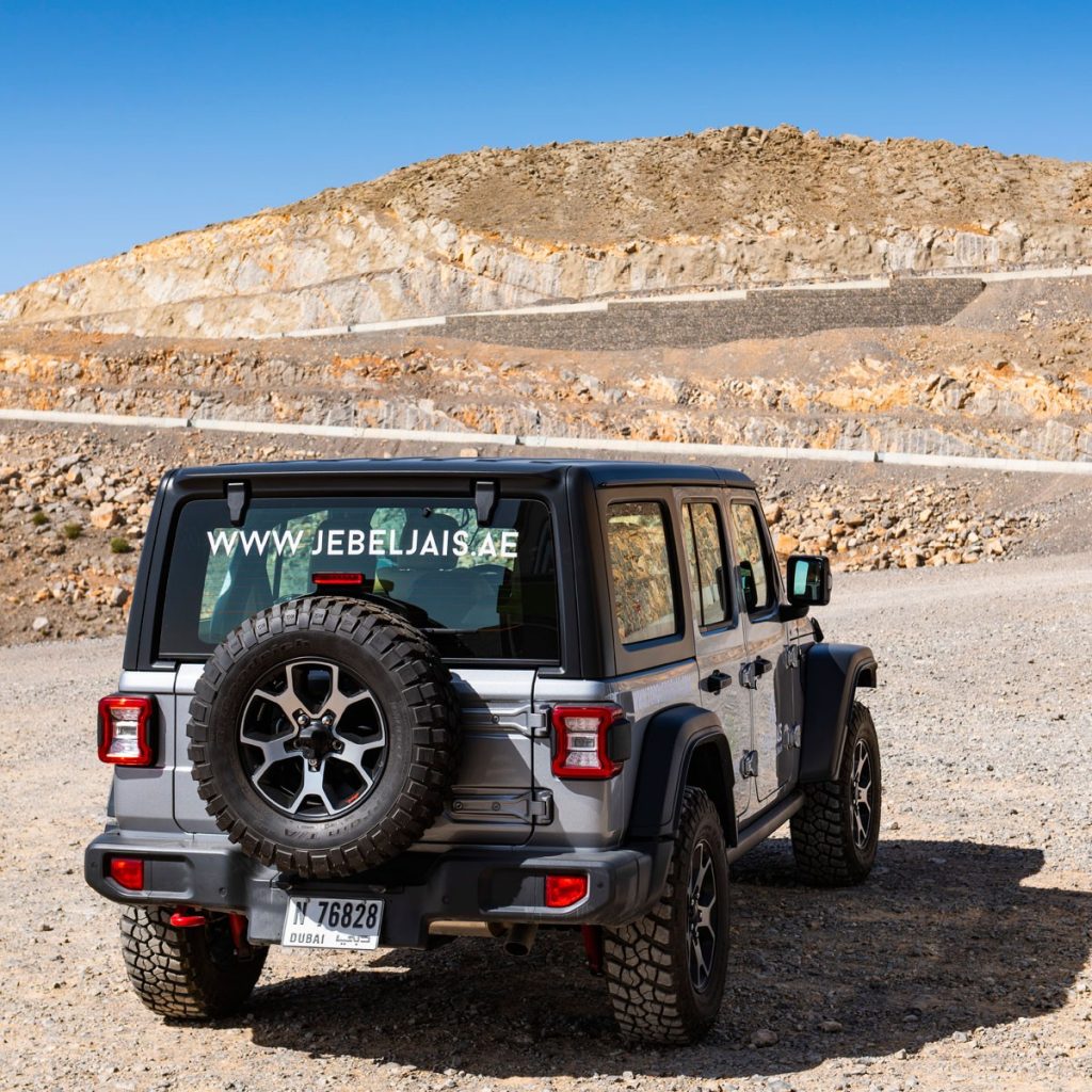Jeep Wrangler Tambah Petualangan di Jebel Jais Flight  