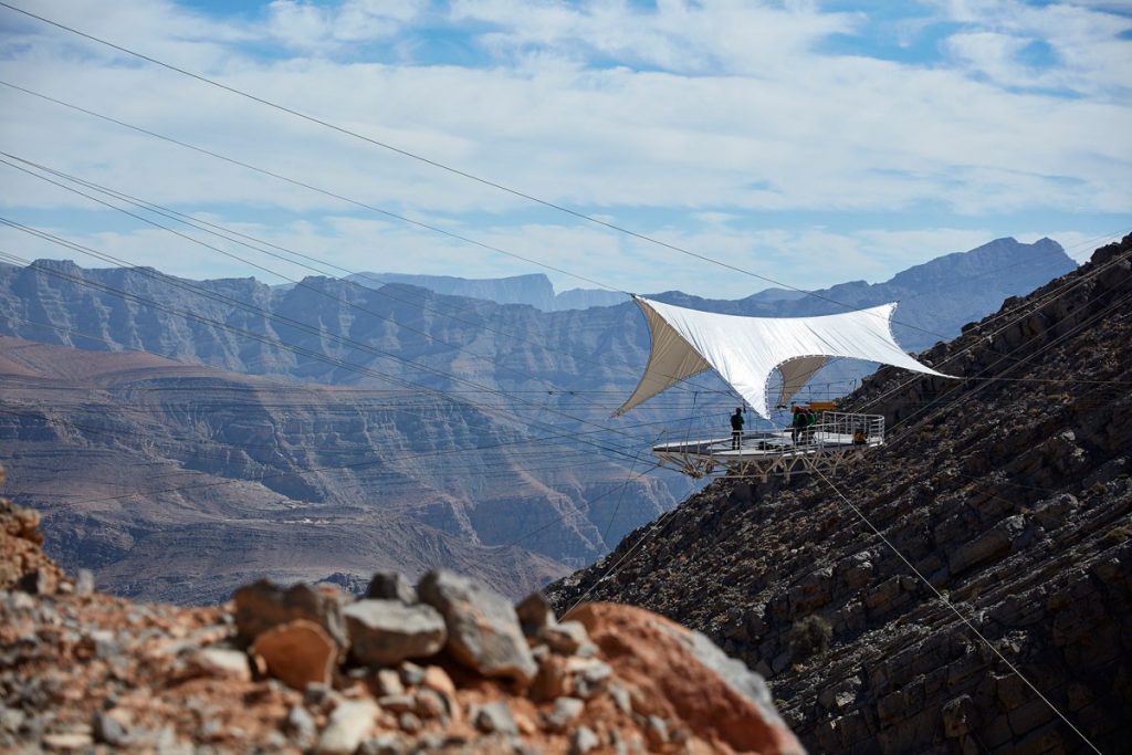 Jeep Wrangler Tambah Petualangan di Jebel Jais Flight  