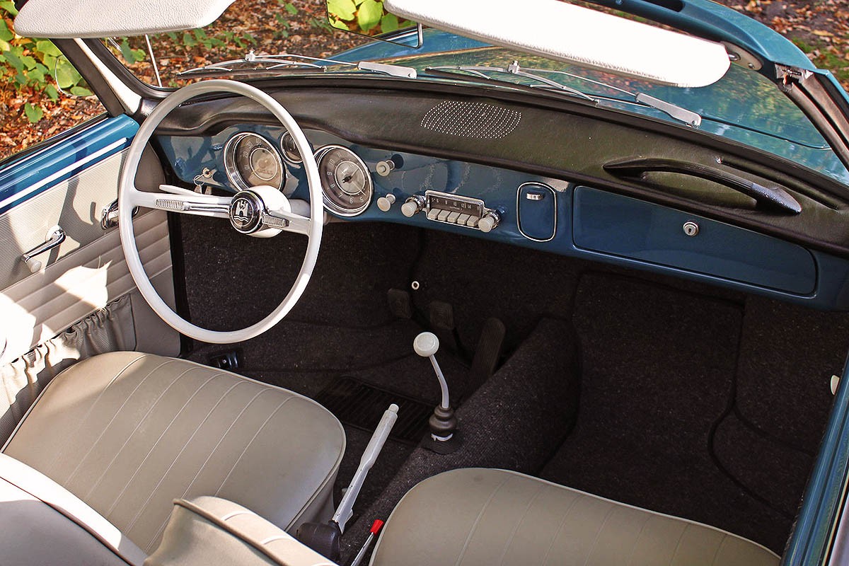 Volkswagen Karmann Ghia  