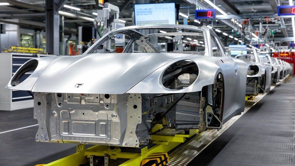 Melihat Lebih Dekat Produksi Porsche 911  