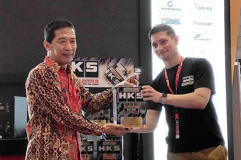 HKS Super Oil Tawarkan Harga Khusus di IIMS 2019  