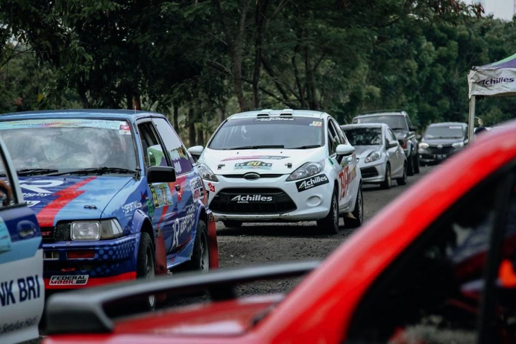 Uji Coba Sirkuit Meikarta Untuk Ajang Sprint Rally  