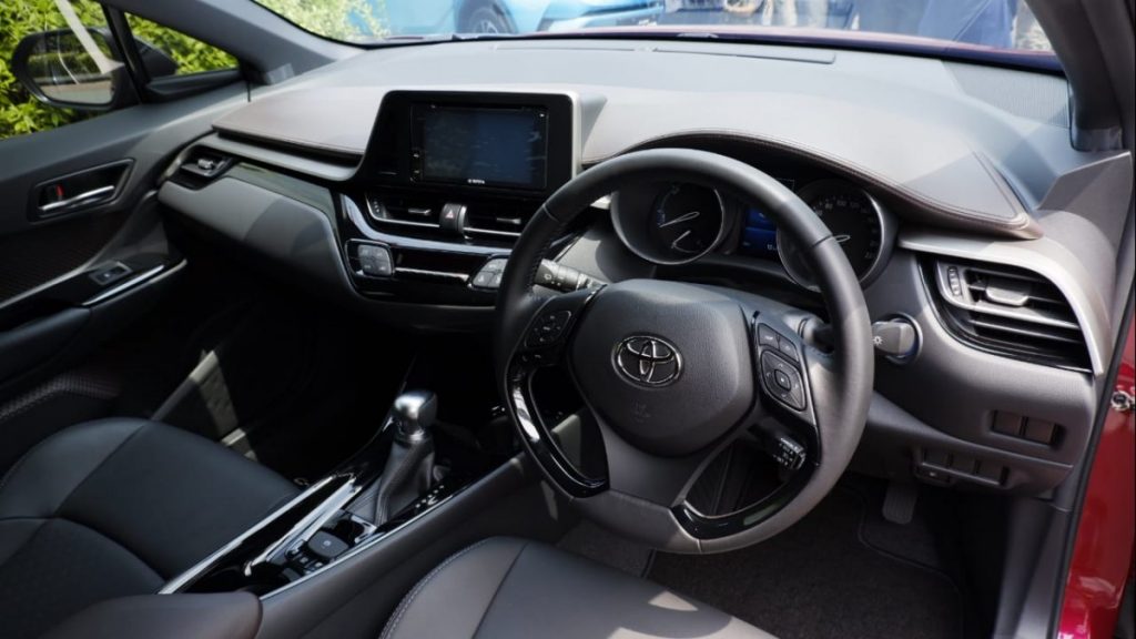 Menanti Toyota C-HR Hybrid, Bisa Lebih Murah!  