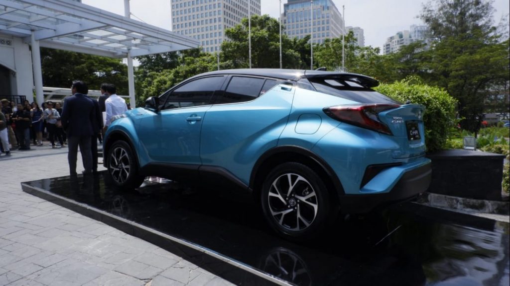 Toyota akan Investasi Mobil Listrik di Indonesia, Rp 28 Triliun!  