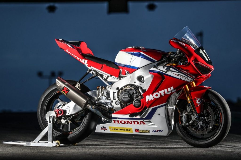 Knalpot Akrapovic untuk Honda Hadapi EWC 2019  