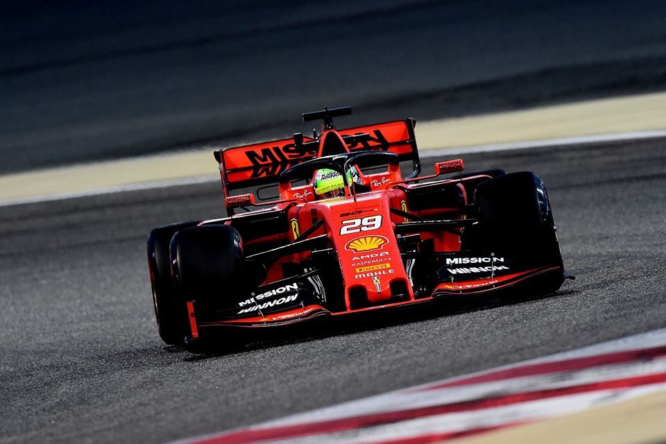 Anak Michael Schumacher Tes Mobil F1 Ferrari dan Alfa Romeo  