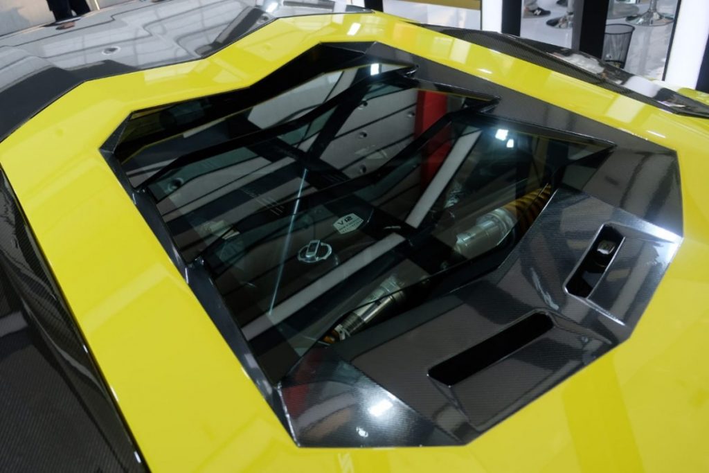 Keren, V-Kool Pajang Lamborghini di Telkomsel IIMS 2019  