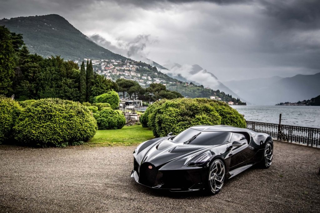 Bugatti La Voiture Noire Raih Concorso d'Eleganza Design Award  