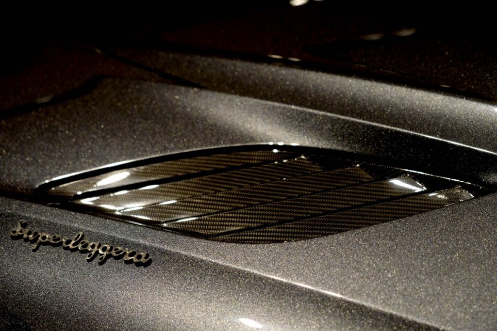 Aston Martin DBS Superleggera Resmi Meluncur di Indonesia  