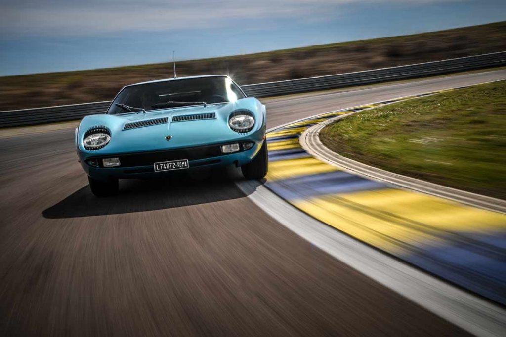 Lamborghini Miura P400 ini Milik Little Tony  