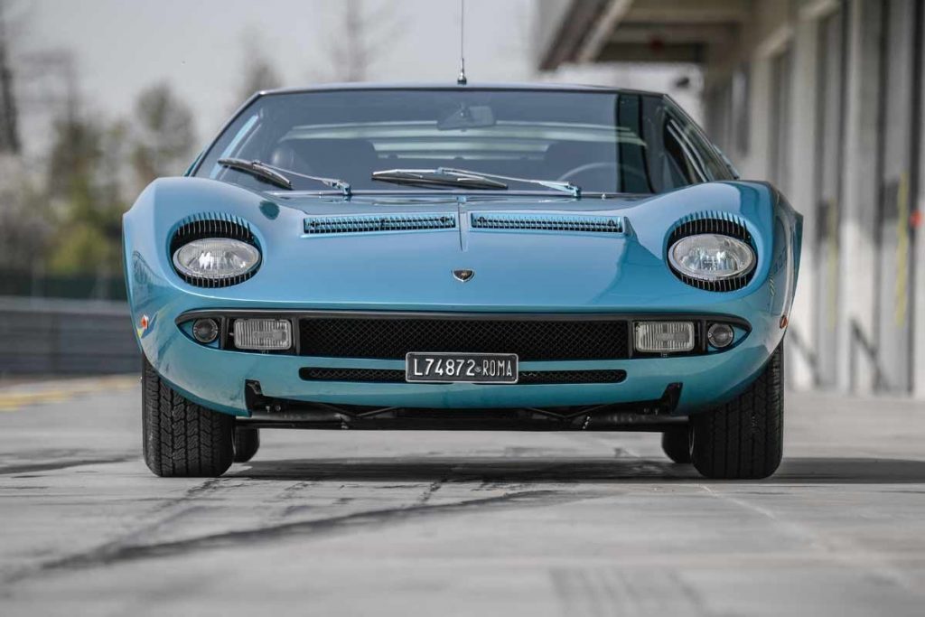 Lamborghini Miura P400 ini Milik Little Tony  