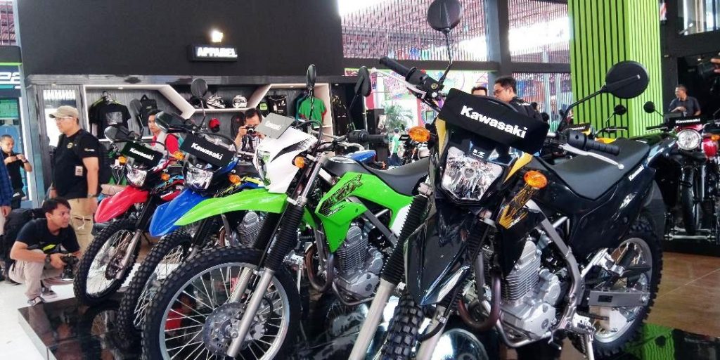 World Premiere! Kawasaki Luncurkan KLX230 di Jakarta Fair 2019  