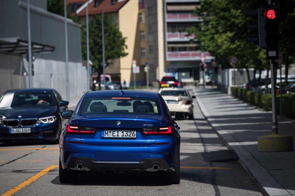 BMW Percepat Hadirkan 25 Kendaraan Listrik 