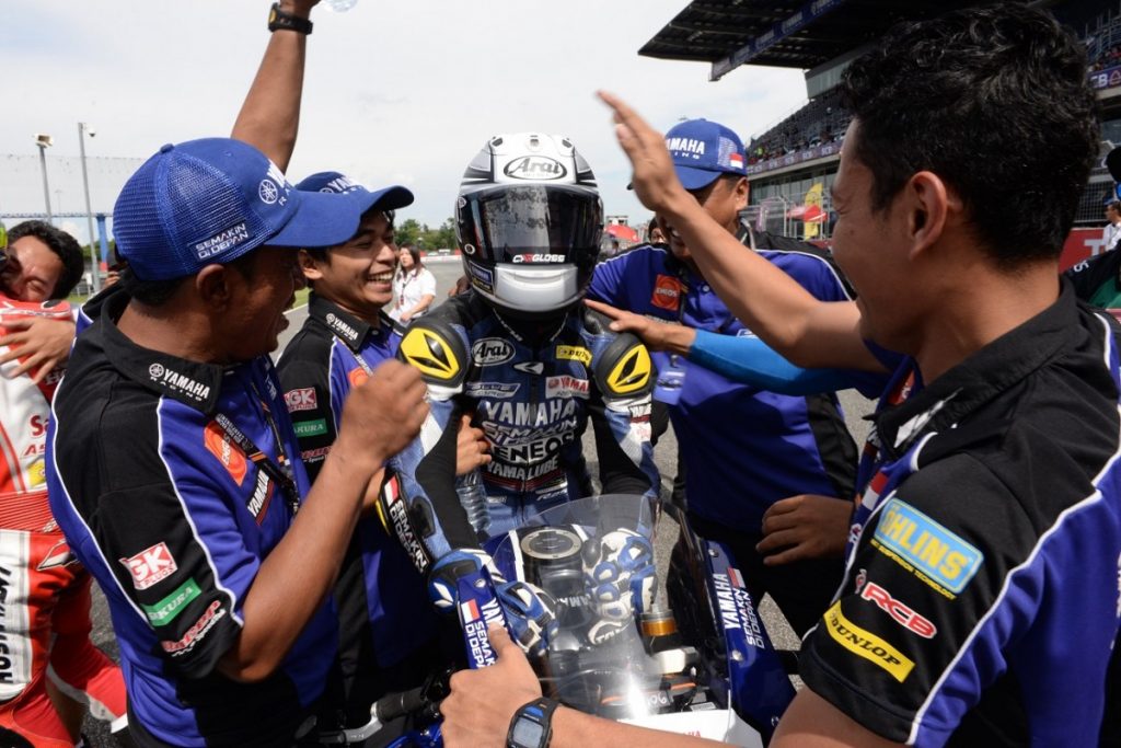 Pasukan Yamaha Indonesia Berhasil Podium Kelas AP250 dan UB150  