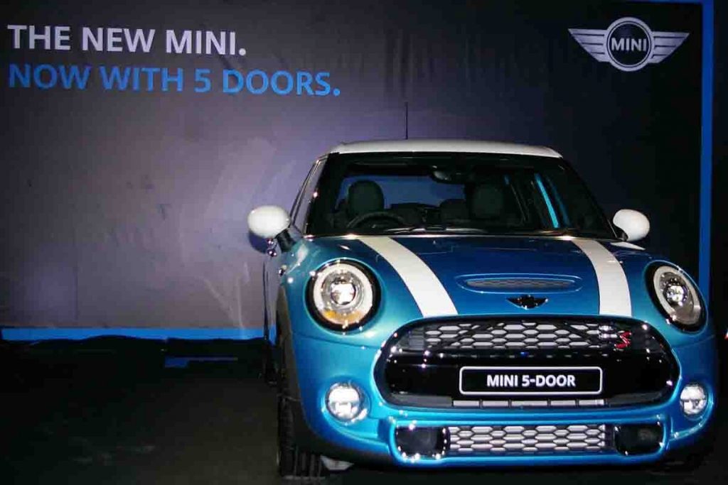 'MINI Driving Kindness 2019' Ajak Fans MINI Berbuat Kebaikan  