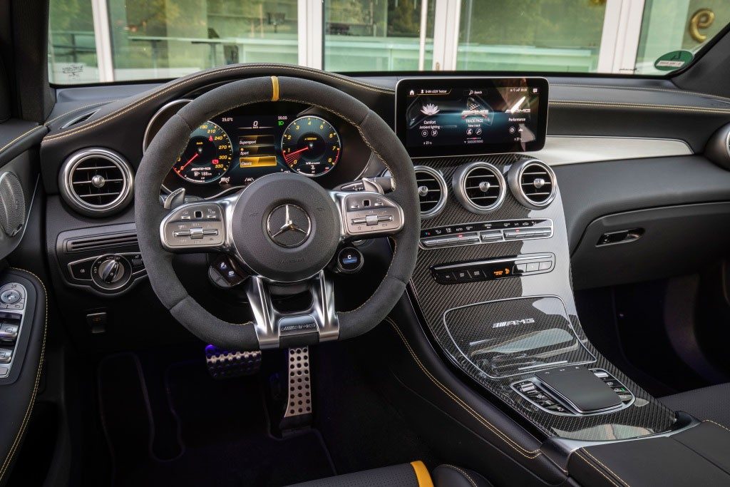 Mercedes-Benz GLC Juga Berani Main Offroad  