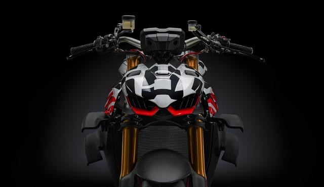 Ini Tampilan Gahar Ducati Panigale V4 Versi Naked  