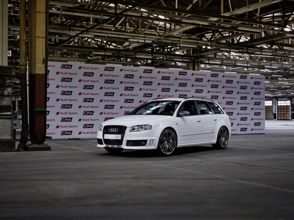 Audi RS Rayakan 25 Tahun, Kian Matang Hadirkan Mobil Kencang  