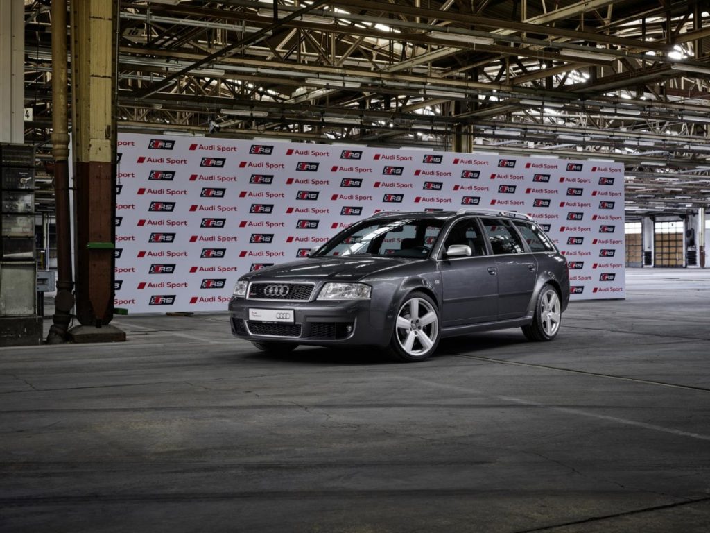 Audi RS Rayakan 25 Tahun, Kian Matang Hadirkan Mobil Kencang  