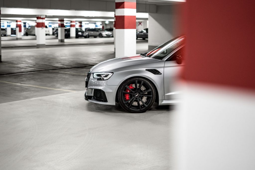 Audi RS3 Berkat Paket ABT Sportsline Kini Punya 470 HP!  