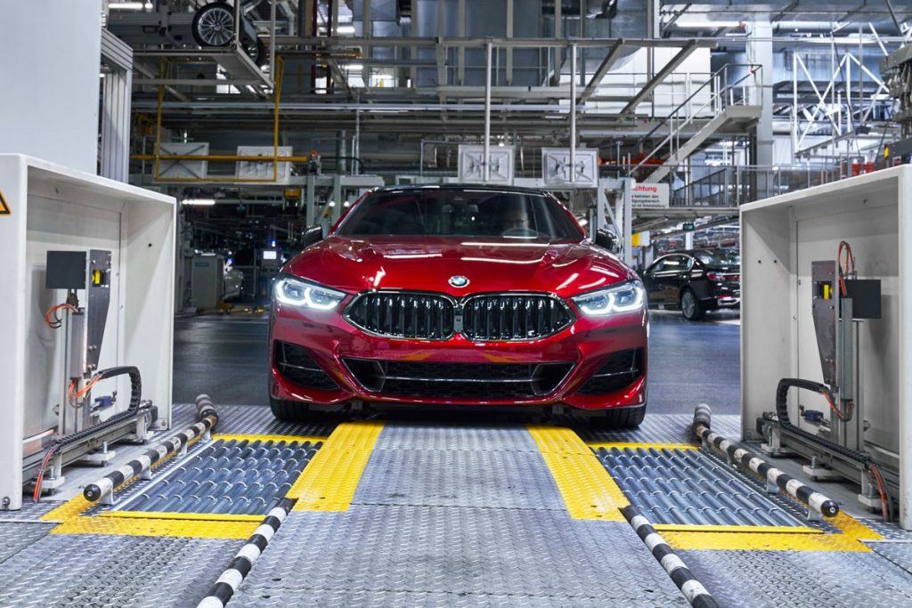 Beli BMW Secara Online, Gratis Perpanjangan Garansi dan Bensin  