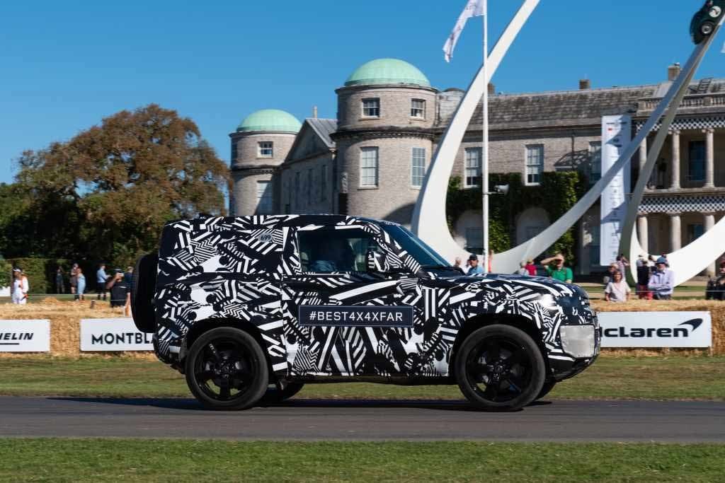 Land Rover Defender Melenggang di Goodwood Festival of Speed 2019  