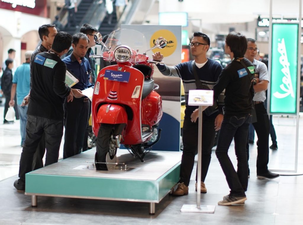 Vespa GTS Super 150 Menyapa Pengunjung Mall-to-Mall Exhibition  