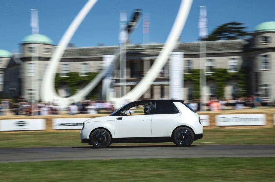 Honda E Melesat di Goodwood 2019, Ini Gayanya  