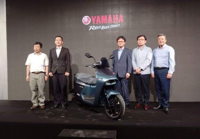 Yamaha Resmi Luncurkan Skuter Listrik EC-05, Ini Harganya!  