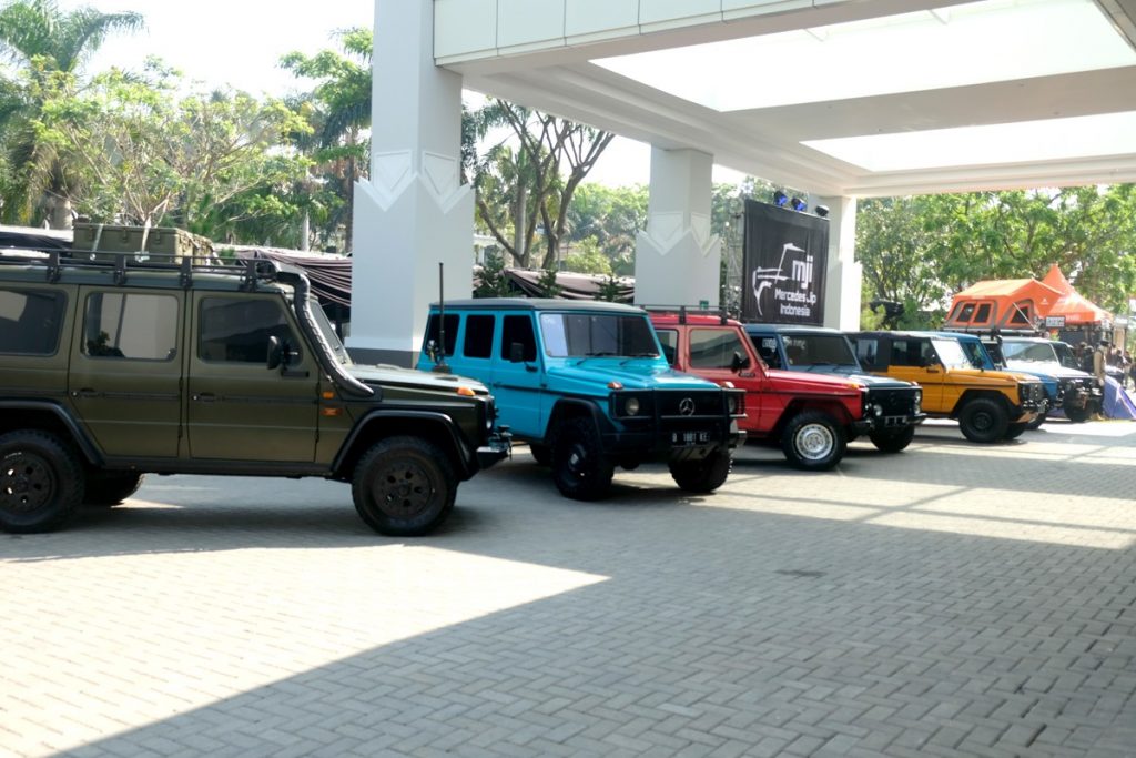 Warna Warni G-Class di Merceday Benz  