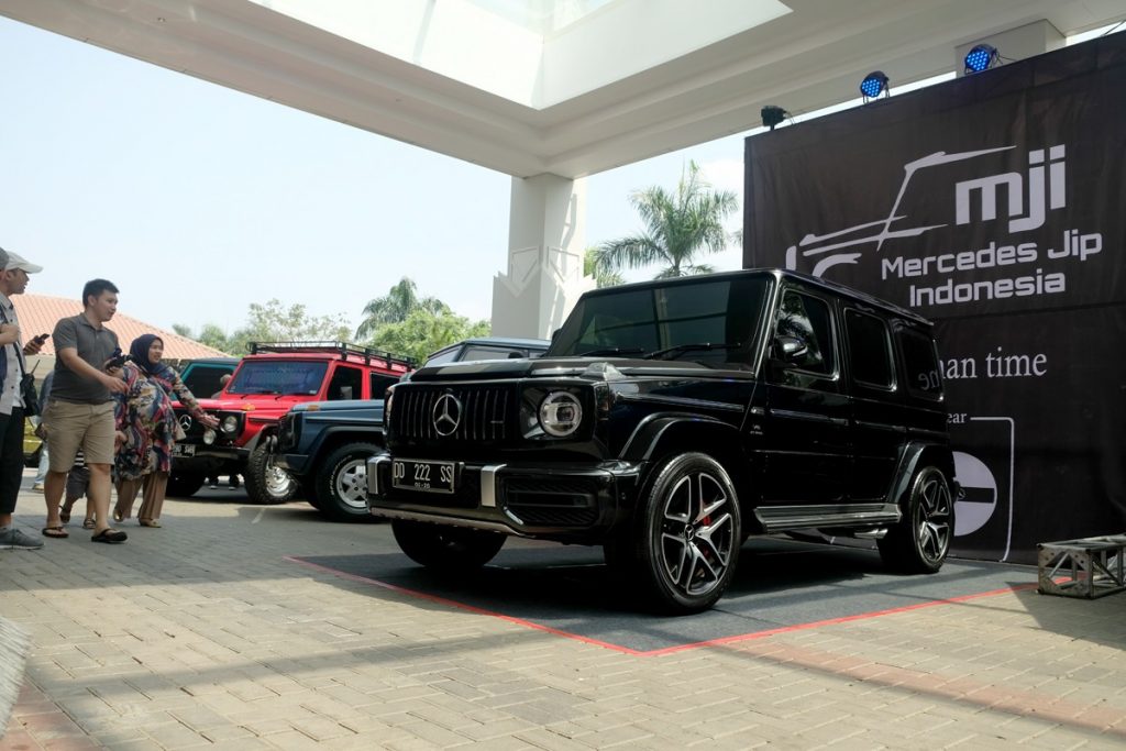 Warna Warni G-Class di Merceday Benz  