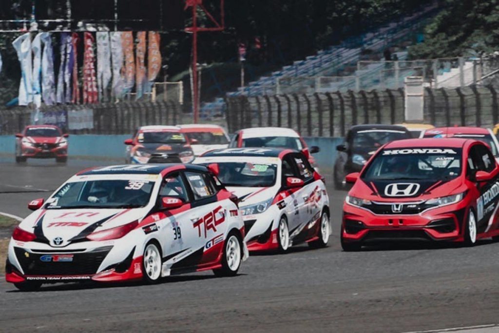 Para Pebalap ITCR Max dan ITCR Siap Tampil di ISSOM Night Race  