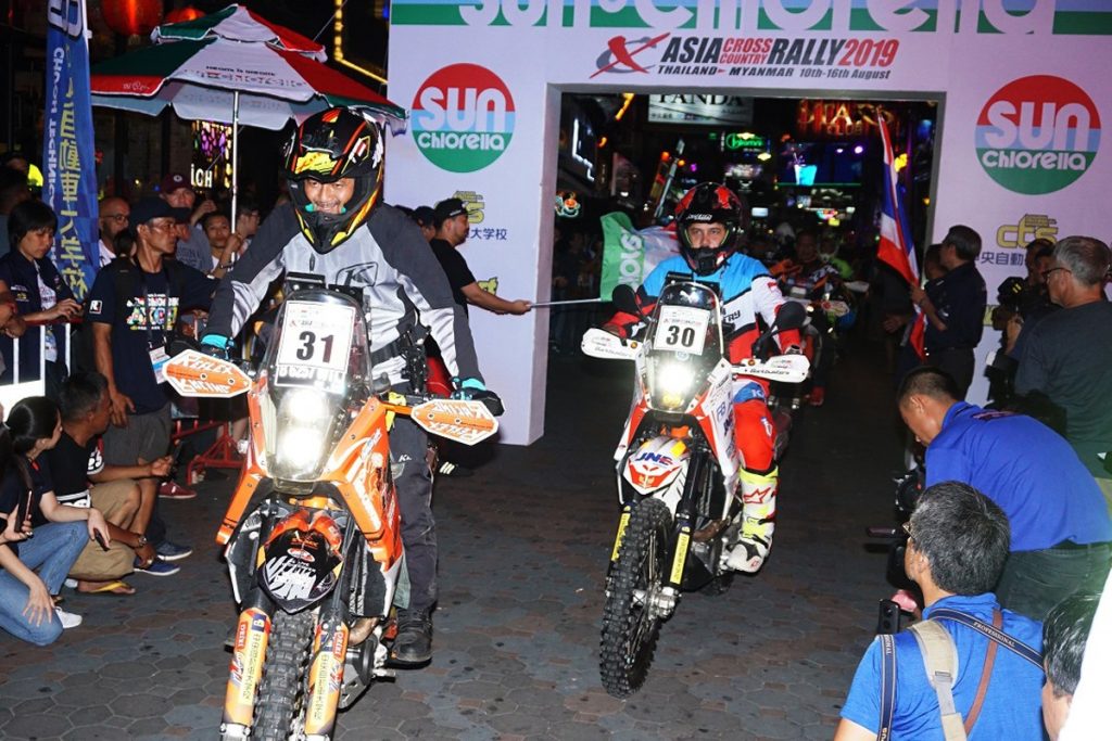 Perjuangan Pebalap Indonesia di Reli Dakar Versi Asia Tenggara Dimulai  