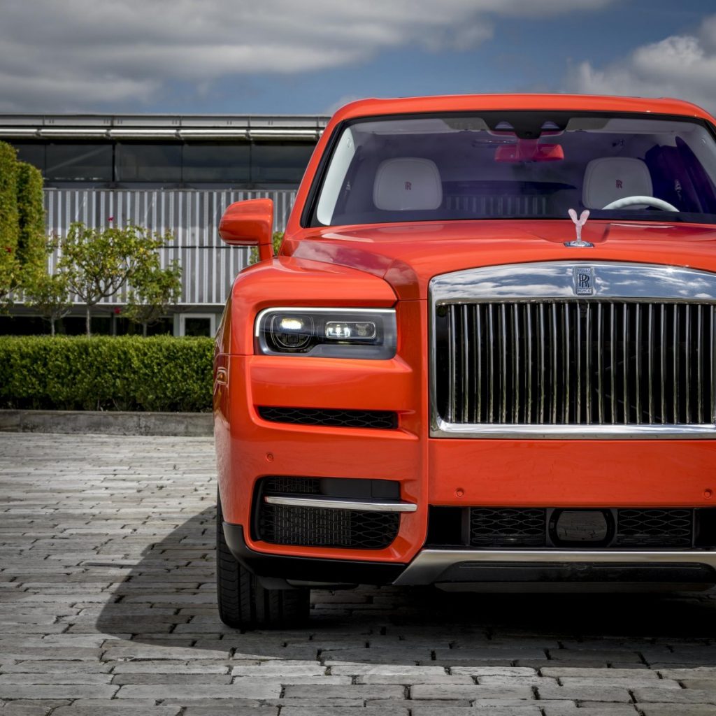 Rolls-Royce Cullinan Pesanan Khusus Konsumen  