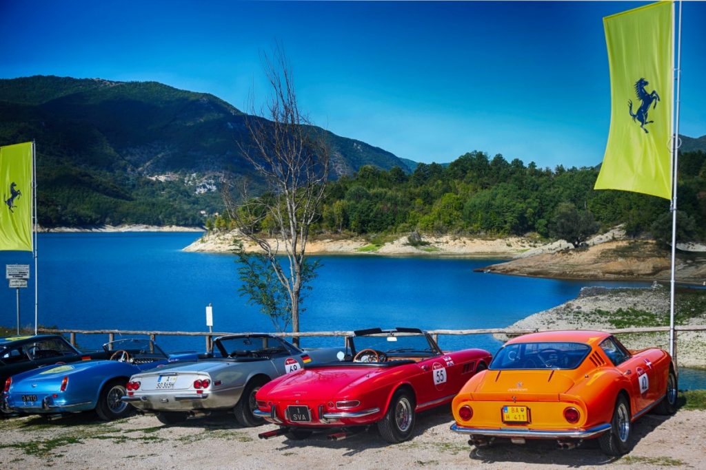 80 Vintage Ferrari Ikuti Cavalcade Classiche  