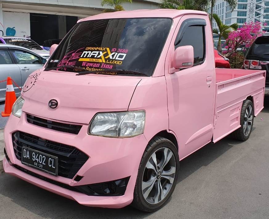 Puluhan Modifikasi Mobil Daihatsu Kumpul di Banjarmasin  