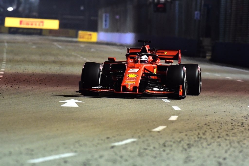 F1 Singapura 2019: Leclerc Pasrah Kemenangan Diambil Vettel  