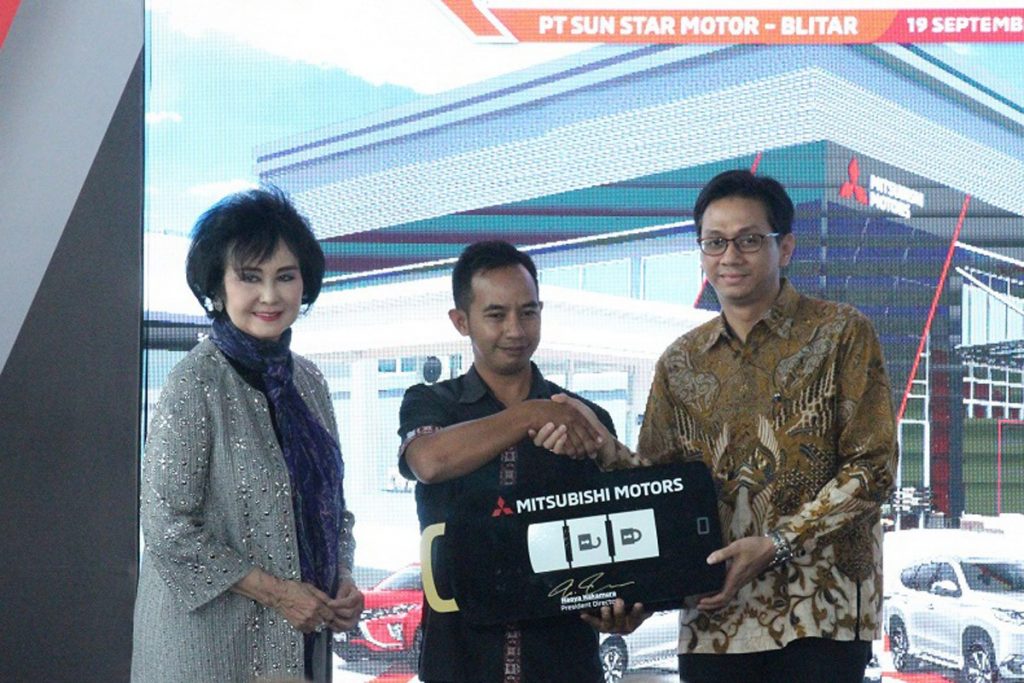 Mitsubishi Resmikan Diler ke-17 di Jawa Timur  