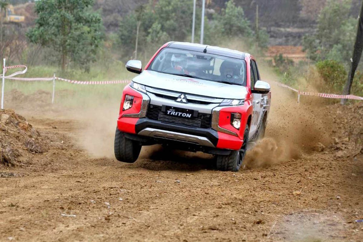 ‘New TRITON Customer Gathering’ di Makassar