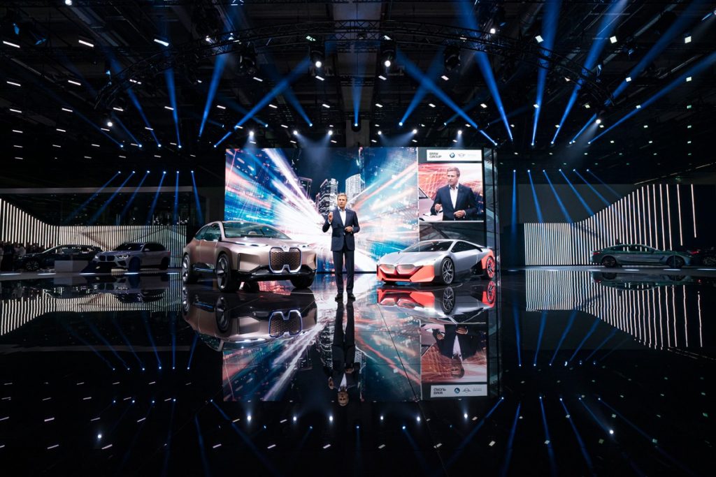 BMW Ingin Tahun 2021 ada 1 Juta Unit Mobil Listrik di Jalanan  