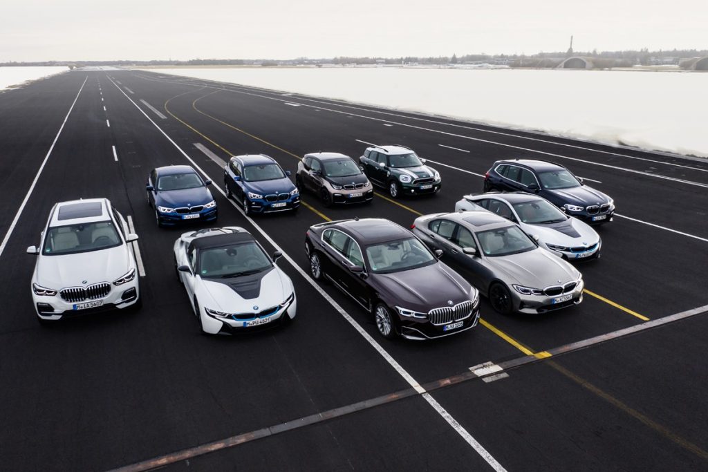 BMW Ingin Tahun 2021 ada 1 Juta Unit Mobil Listrik di Jalanan  