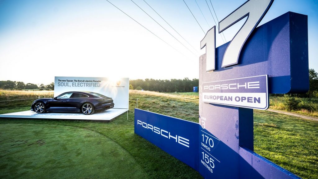 Taycan Dikomentari Pegolf Dunia di Porsche European Open 2019  
