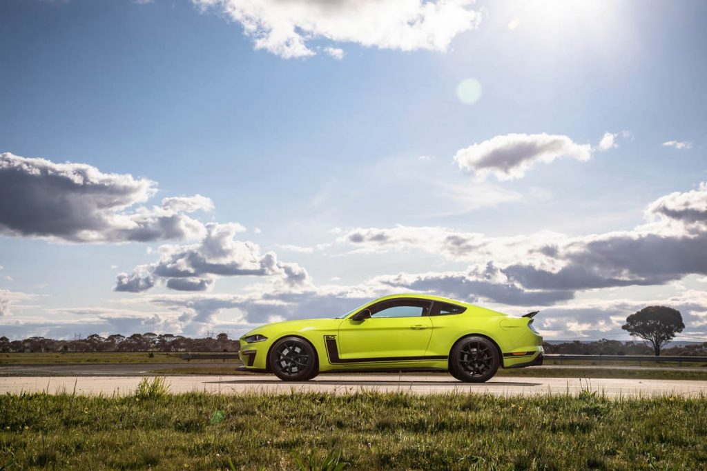 Ford Mustang R-Spec Edisi Terbatas, Hanya 500 Unit  