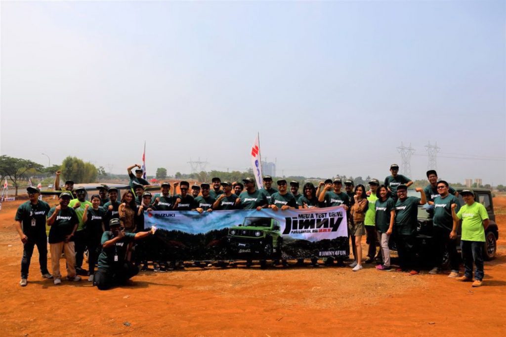 Uji Ketangguhan Suzuki Jimny di Medan Off-Road  