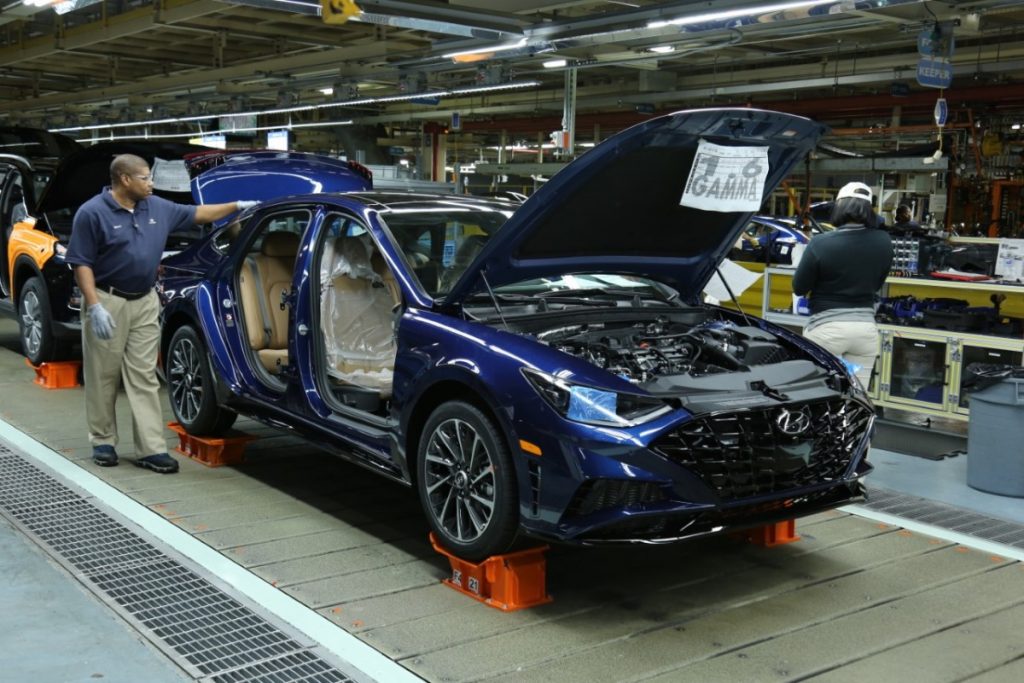 Hyundai Gelontorkan Rp 5,7 Triliun di AS Demi Santa Cruz  
