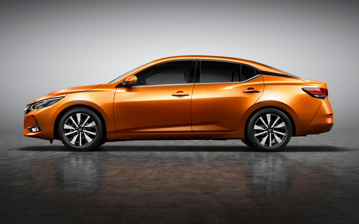 Nissan Sentra Generasi Terbaru, Segera Debut Minggu Depan? 