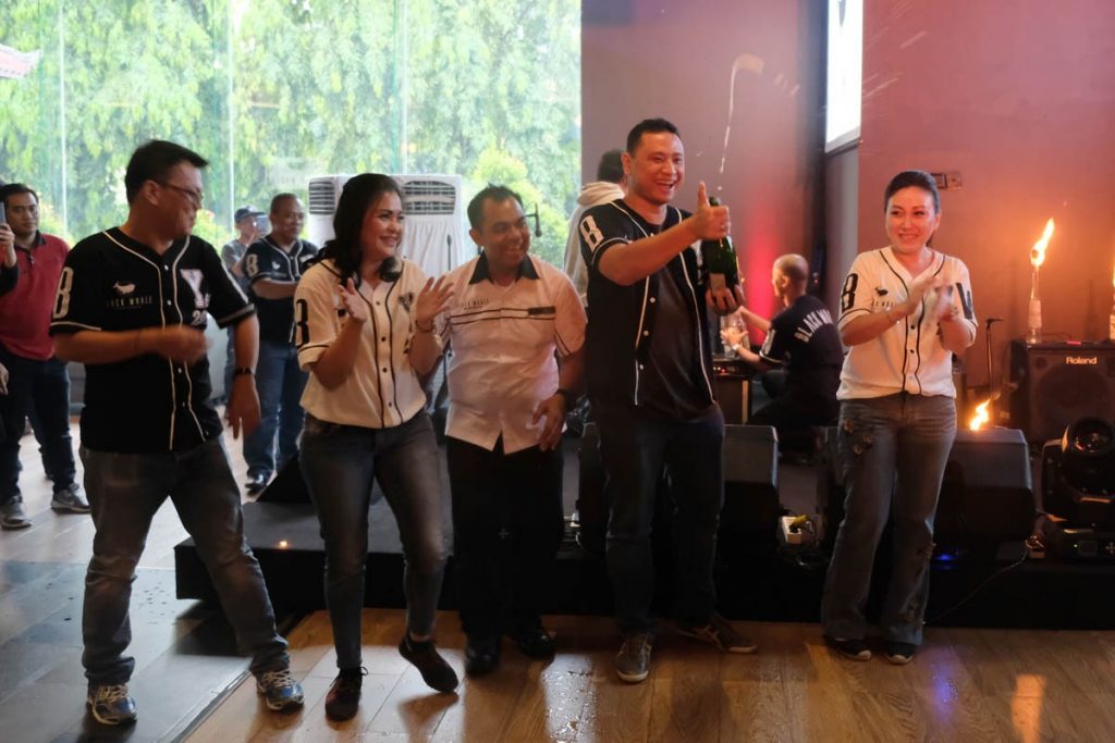 Black Whale SportBar, Tempat 'Hangout' Baru di Jakarta 